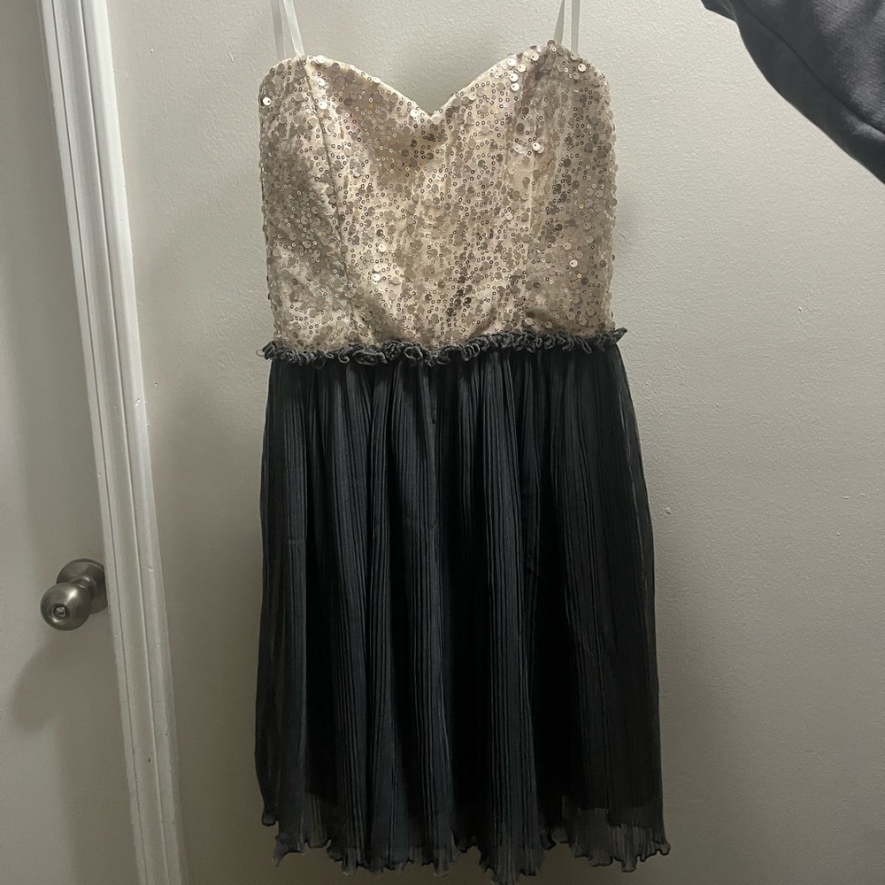 Girls dress. Size 1. Worn once. Sequins